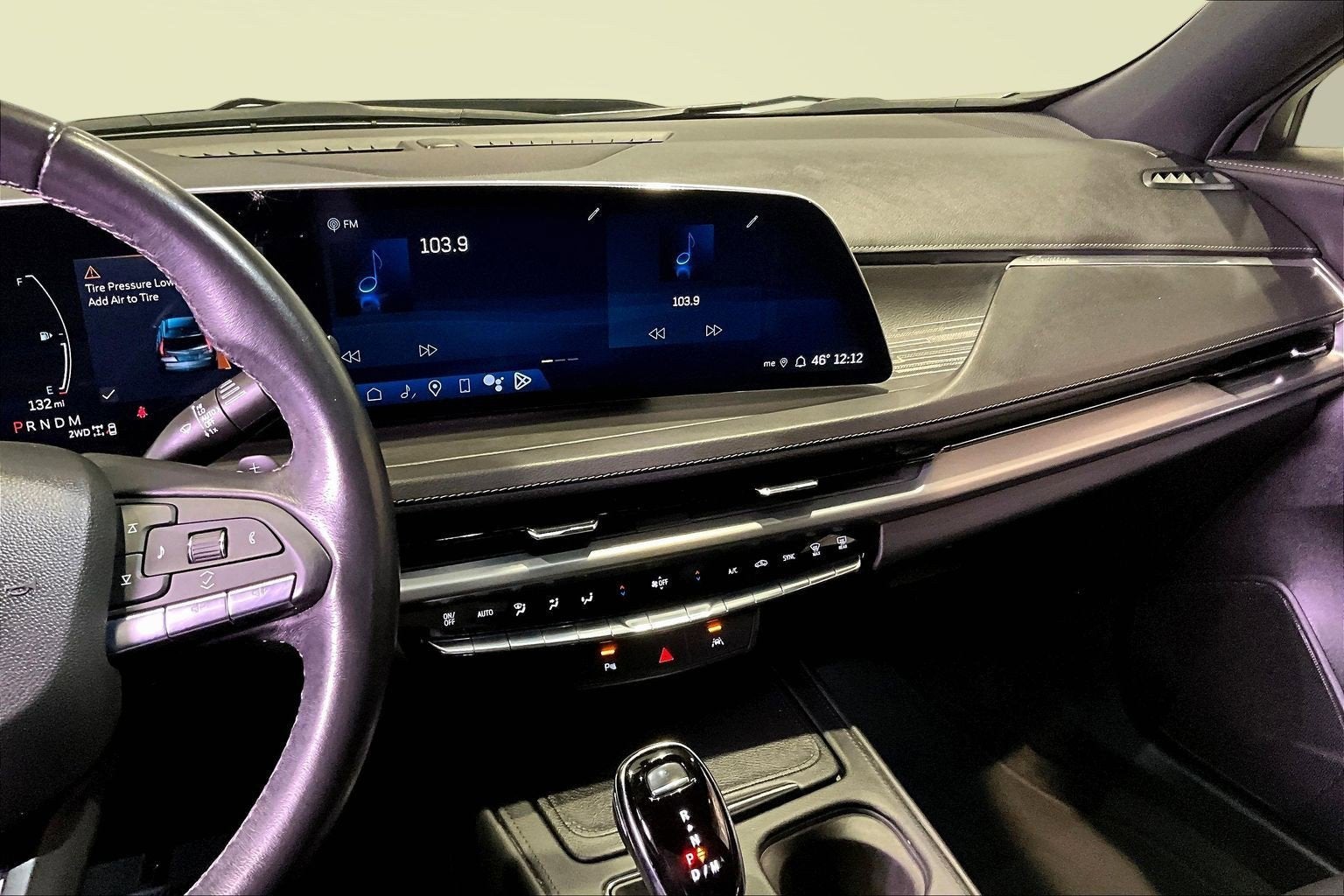 2024 Cadillac XT4 AWD Premium Luxury