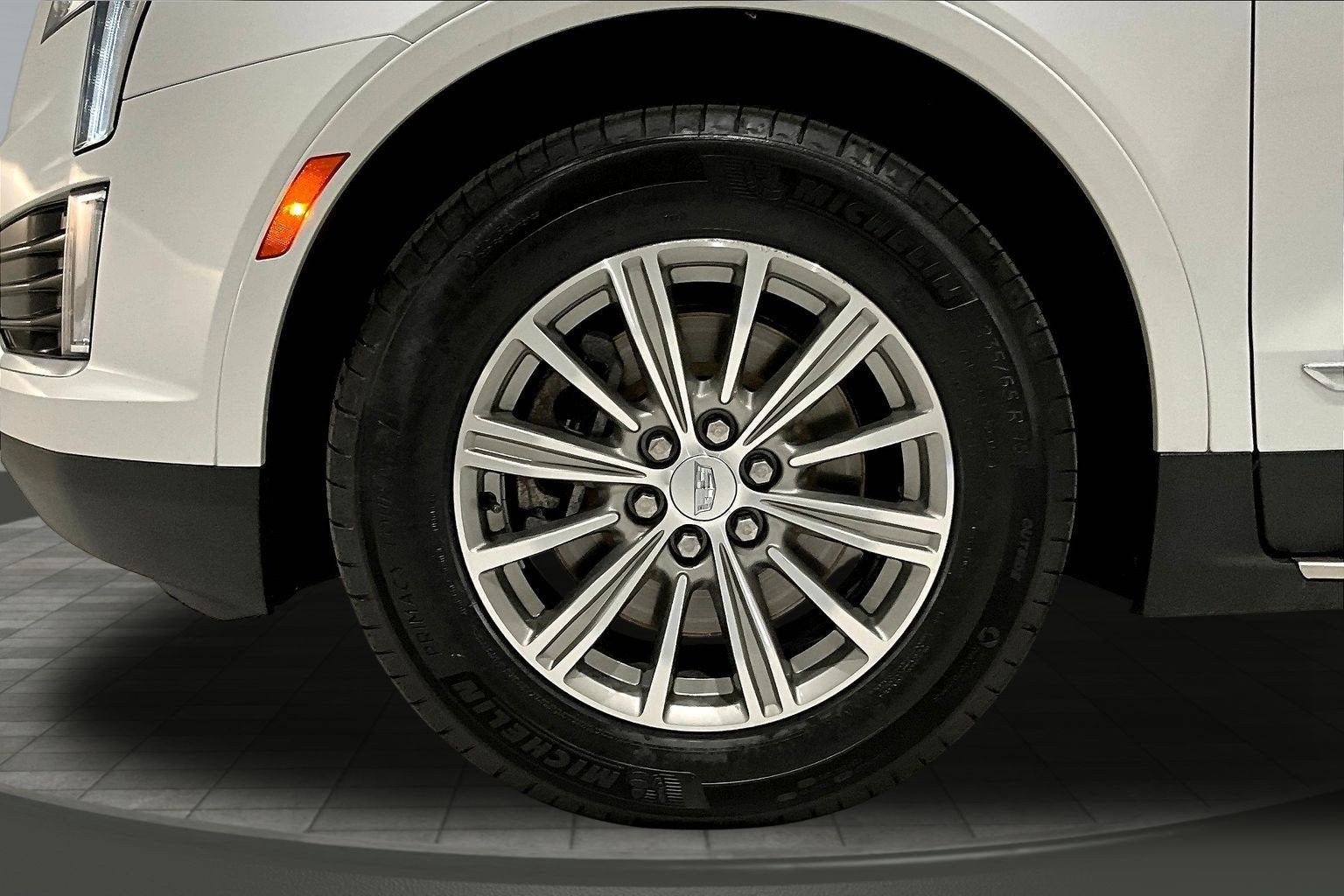 2019 Cadillac XT5 Luxury FWD