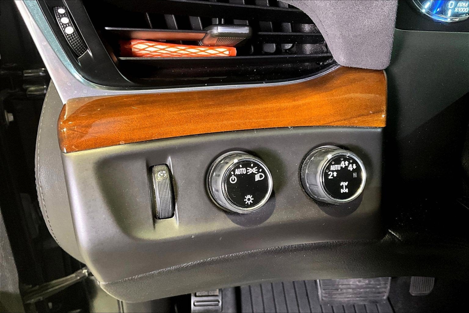 2018 Cadillac Escalade Luxury