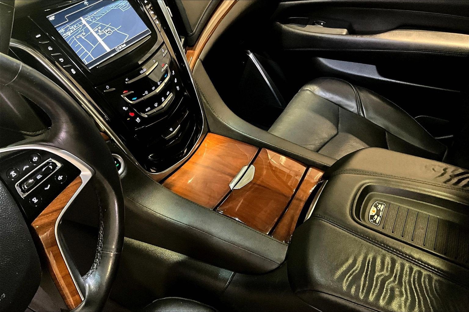 2018 Cadillac Escalade Luxury