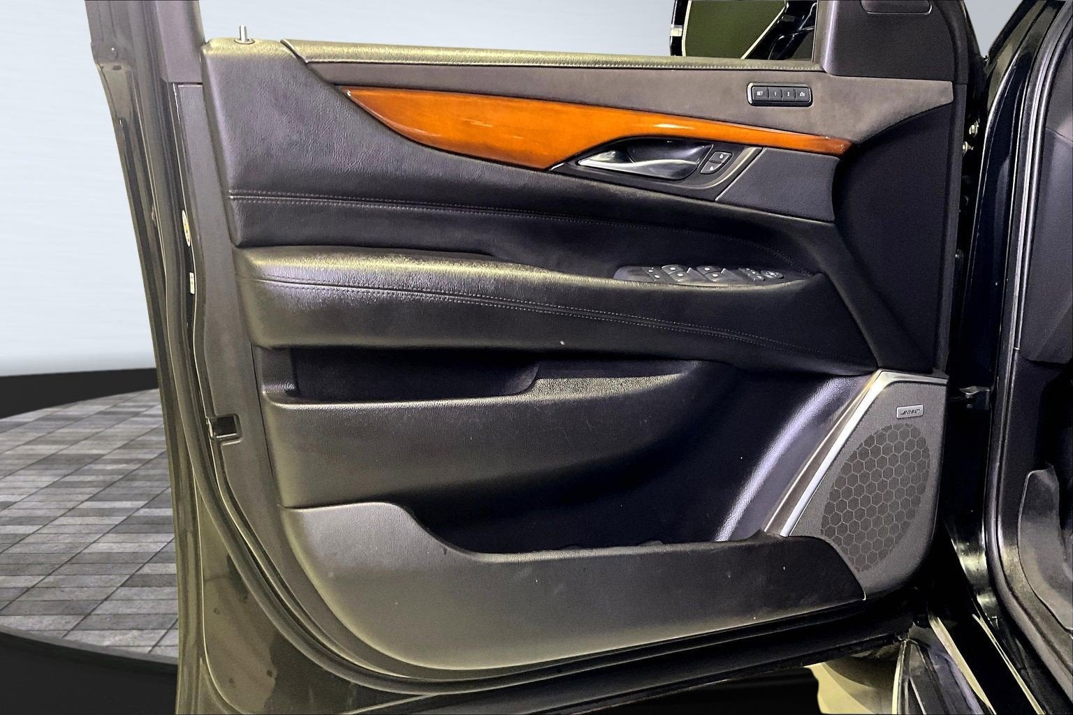 2018 Cadillac Escalade Luxury