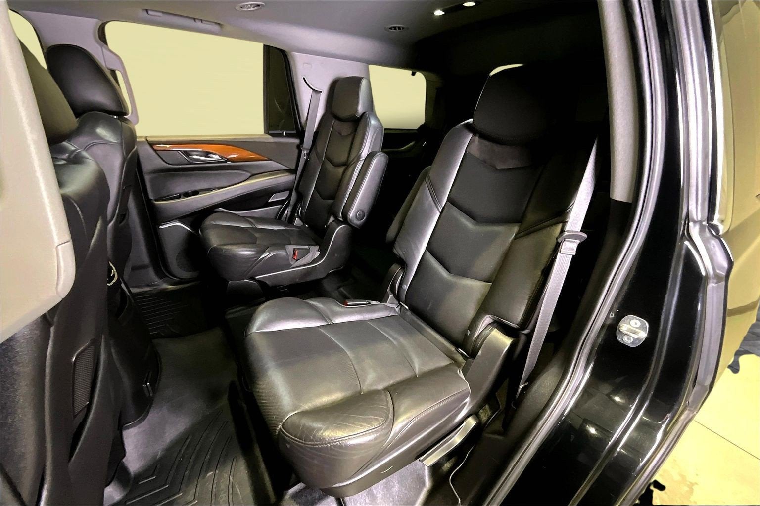 2018 Cadillac Escalade Luxury