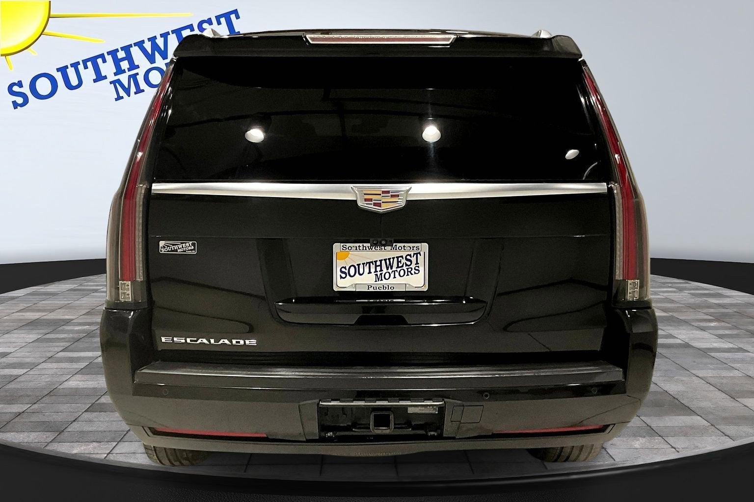 2018 Cadillac Escalade Luxury