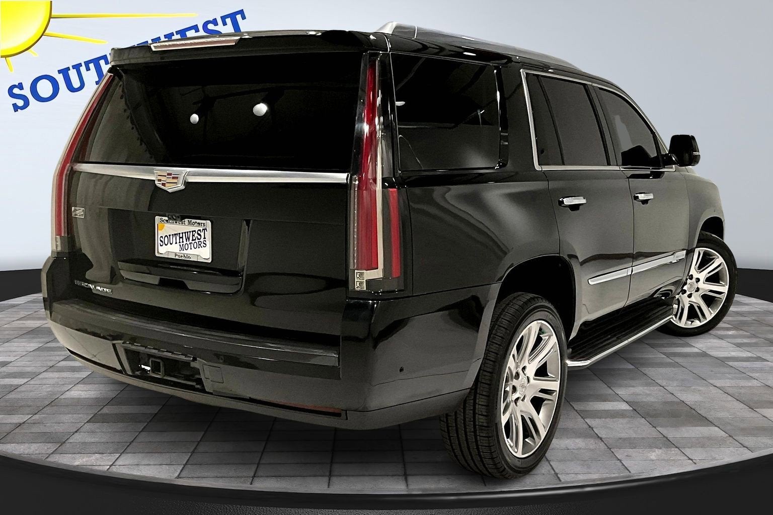2018 Cadillac Escalade Luxury