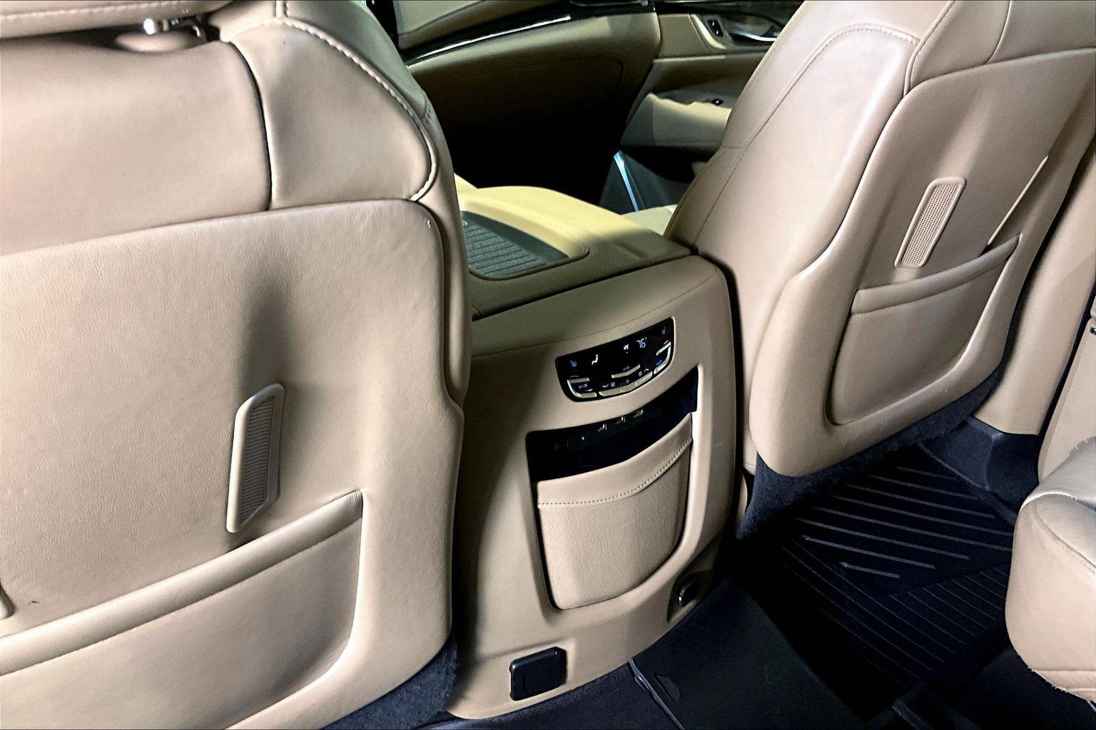 2020 Cadillac Escalade Platinum