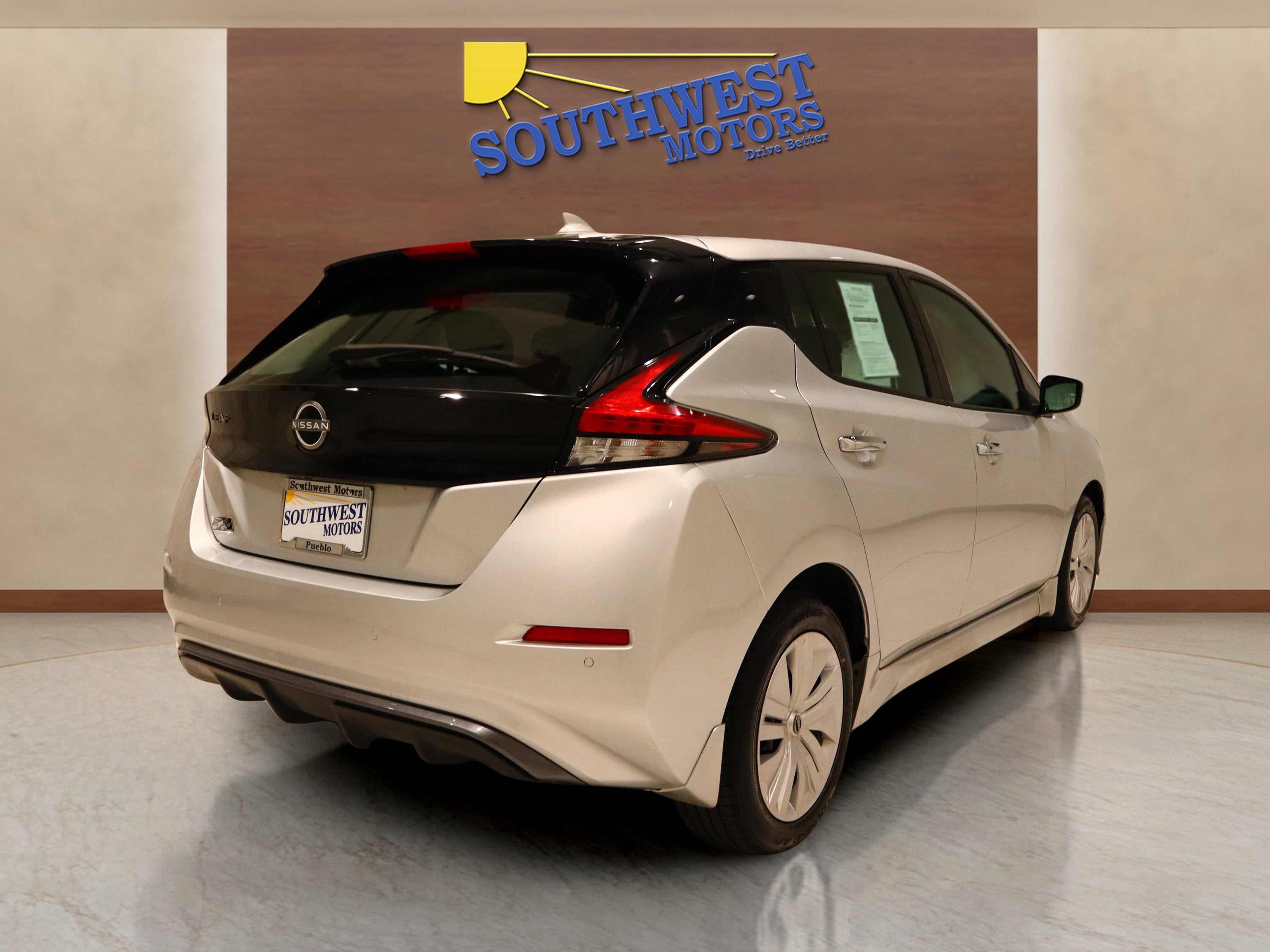 2023 Nissan LEAF S