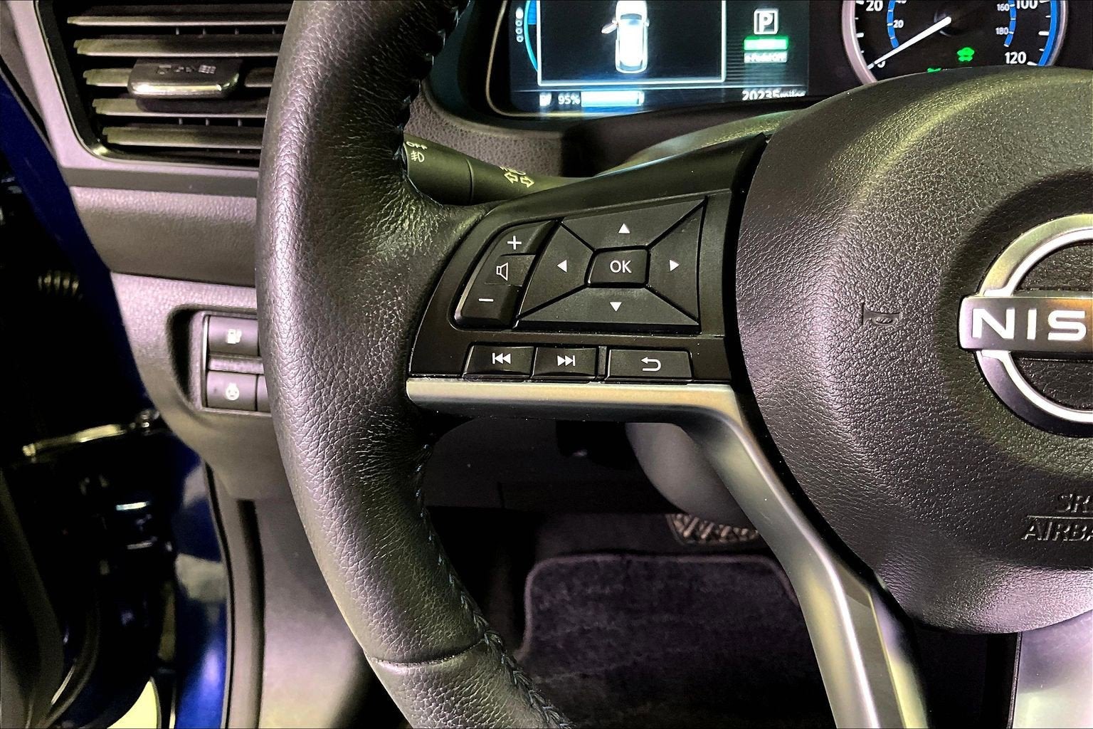 2024 Nissan LEAF SV PLUS