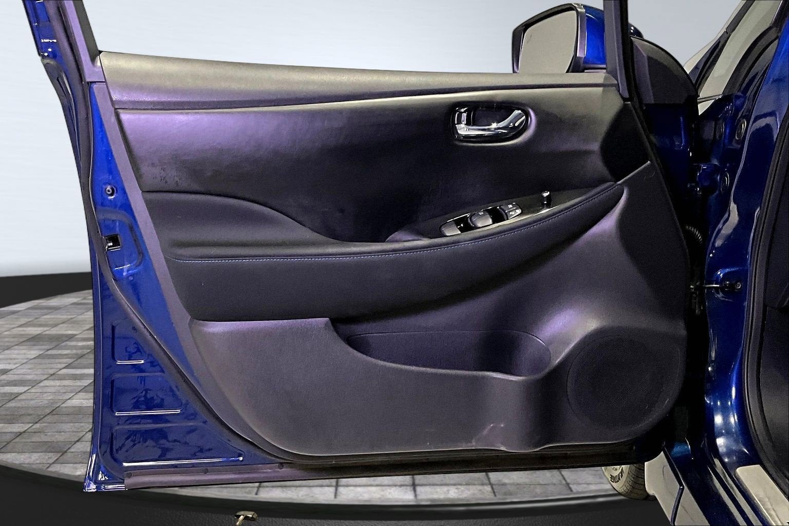 2024 Nissan LEAF SV PLUS