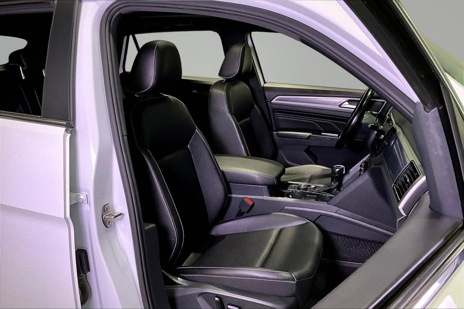 2020 Volkswagen Atlas Cross Sport 2.0T SEL Premium