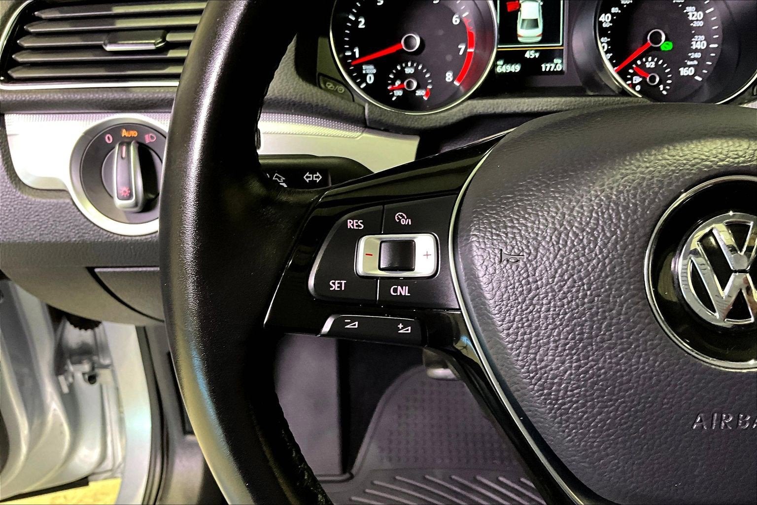 2019 Volkswagen Passat 2.0T Wolfsburg Edition