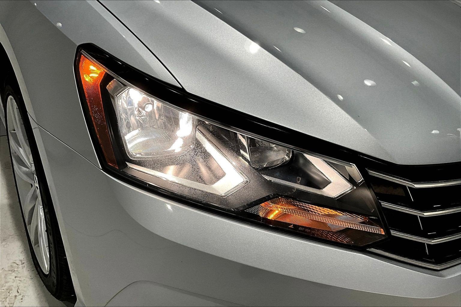 2019 Volkswagen Passat 2.0T Wolfsburg Edition