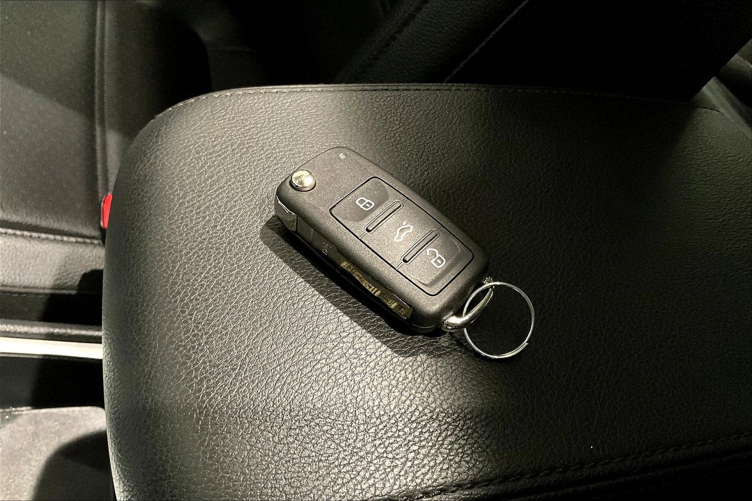 2019 Volkswagen Passat 2.0T Wolfsburg Edition