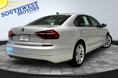 2019 Volkswagen Passat 2.0T Wolfsburg Edition