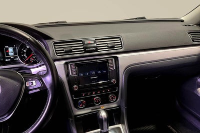 2019 Volkswagen Passat 2.0T Wolfsburg Edition