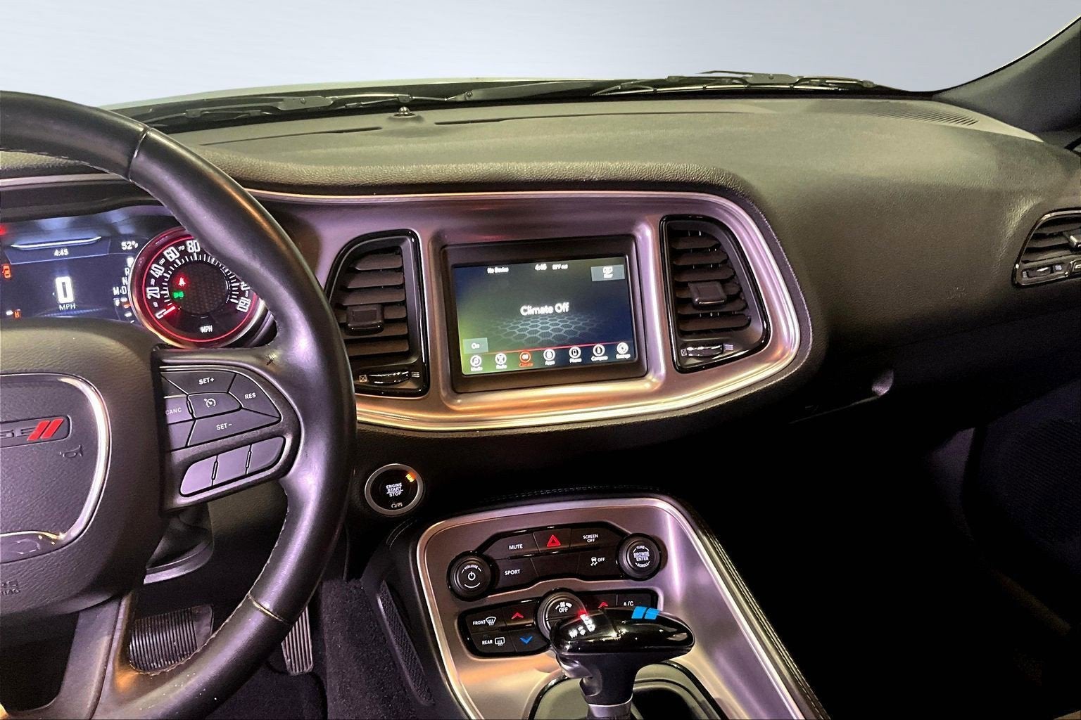 2022 Dodge Challenger SXT