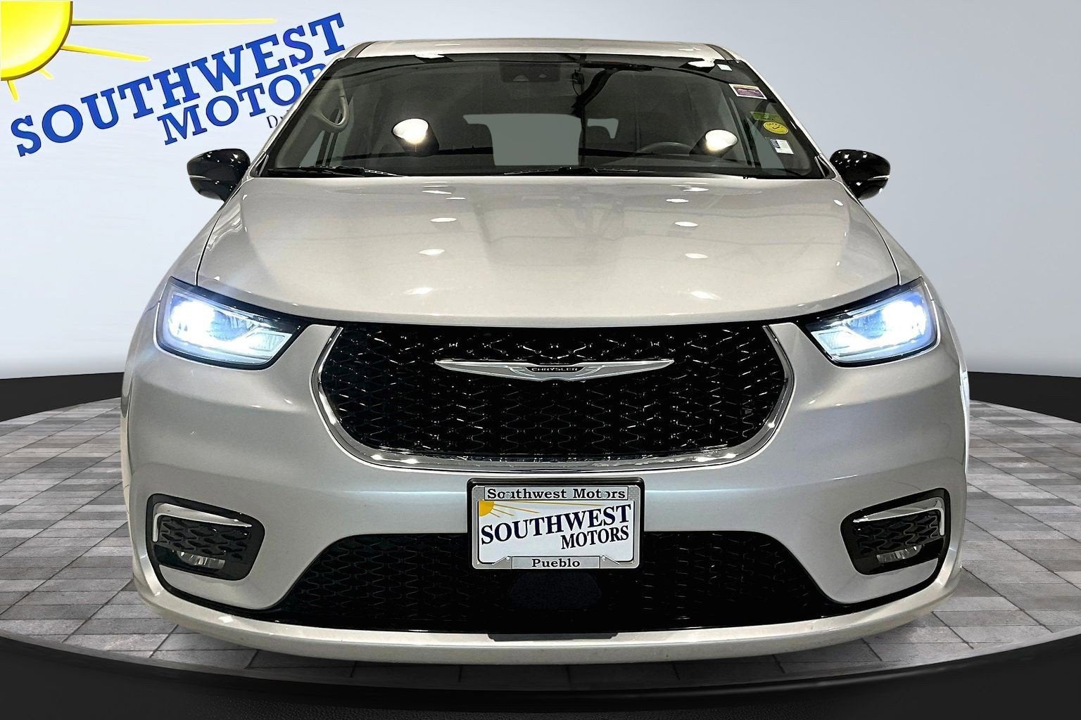 2024 Chrysler Pacifica Touring L