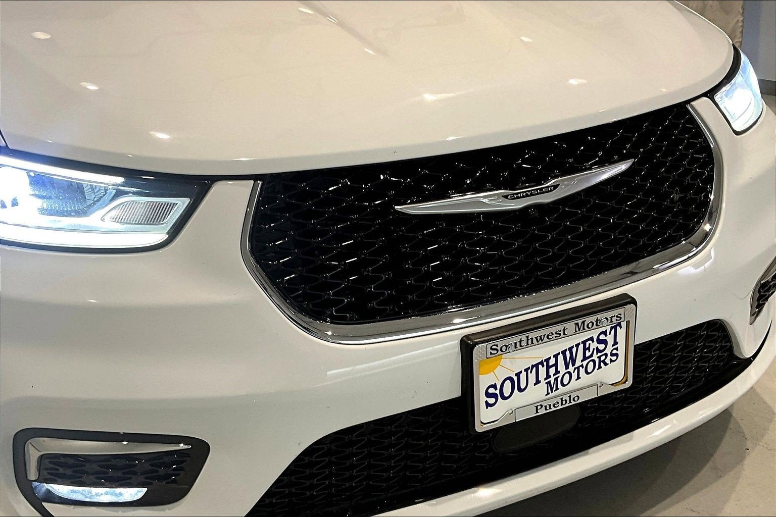 2024 Chrysler Pacifica Touring L