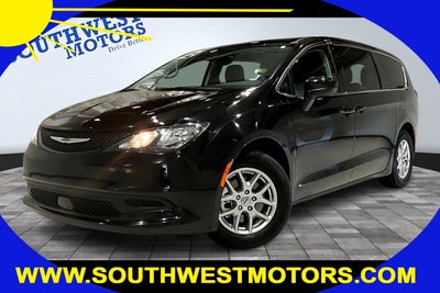 2024 Chrysler Voyager LX