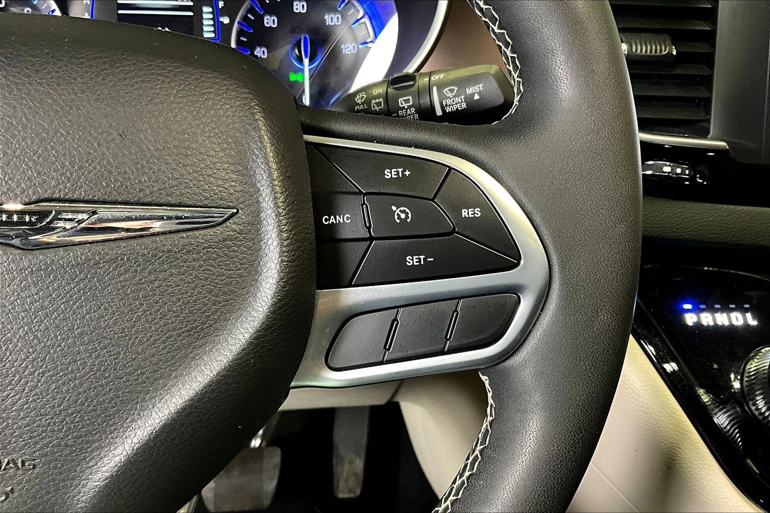 2024 Chrysler Voyager LX