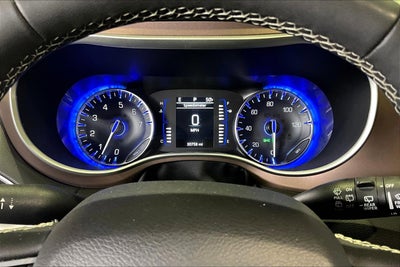 2024 Chrysler Voyager LX