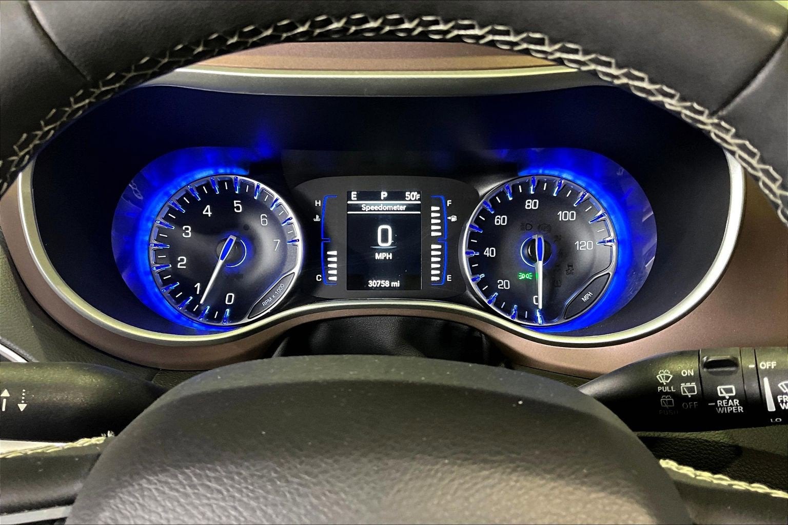 2024 Chrysler Voyager LX