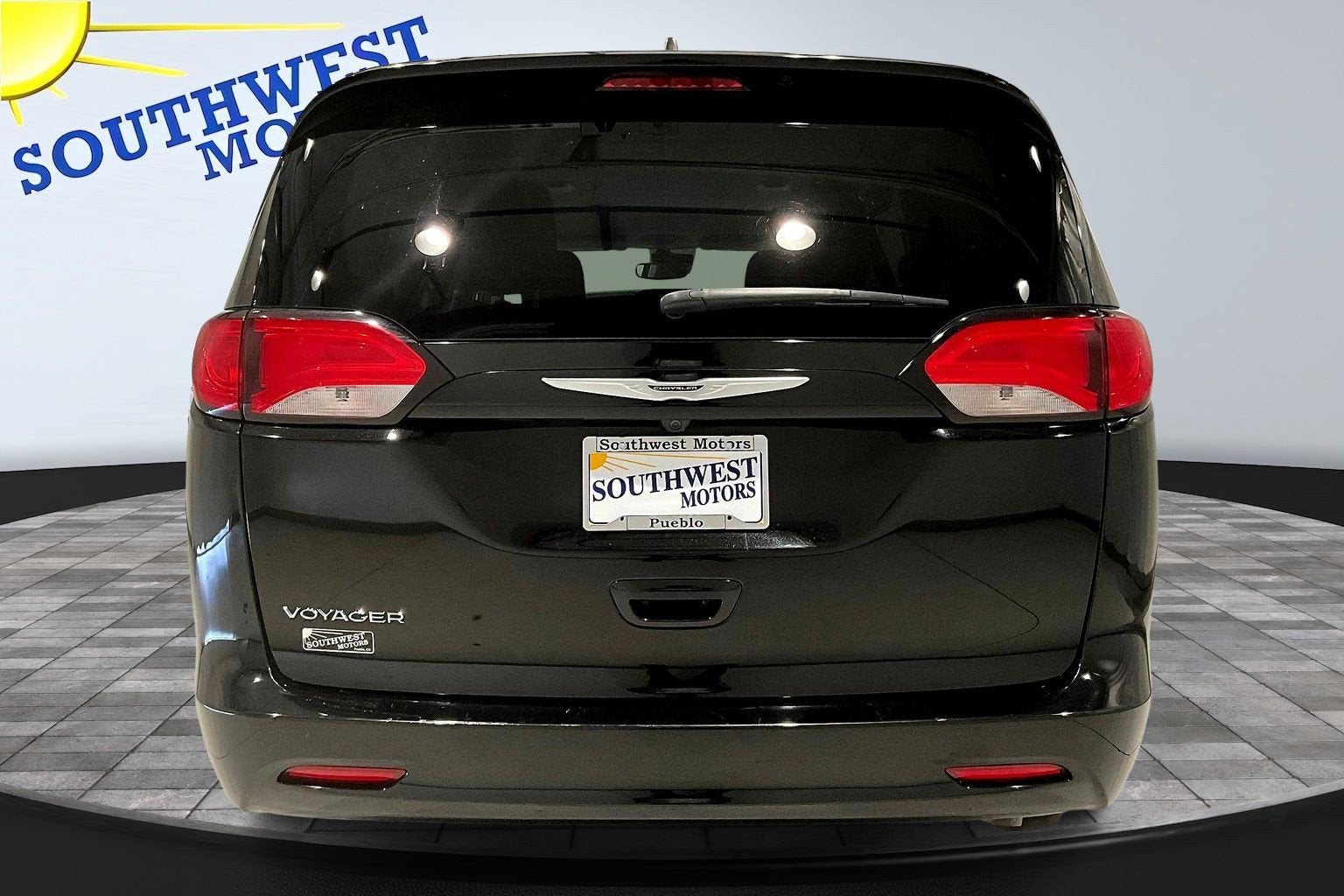 2024 Chrysler Voyager LX