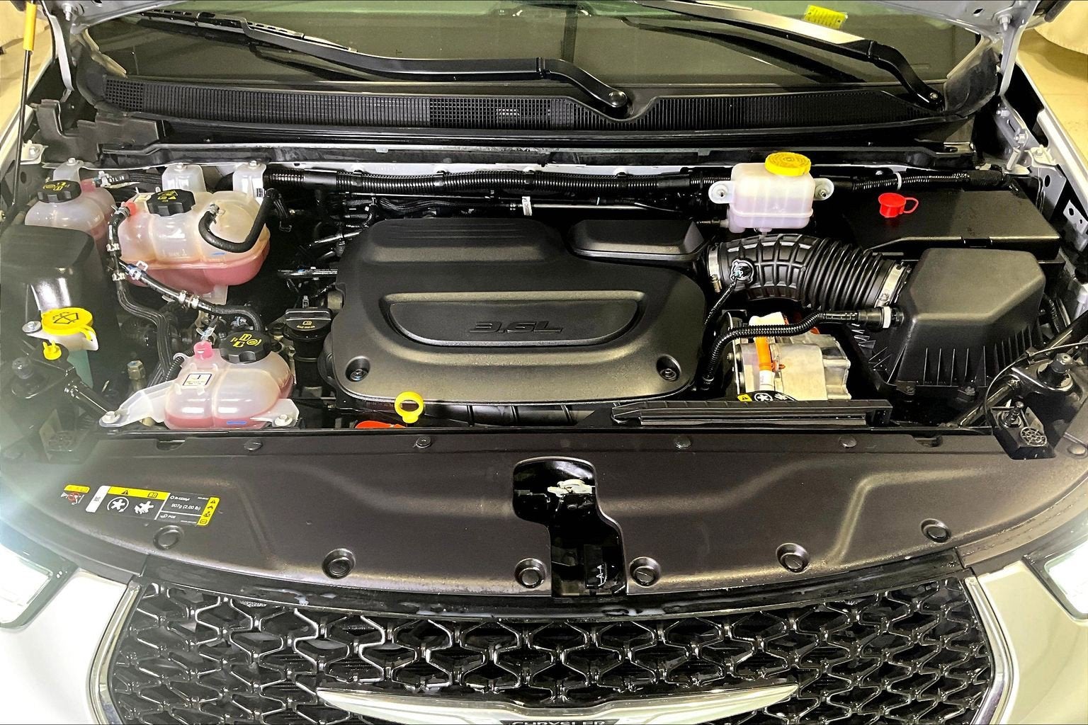 2024 Chrysler Pacifica Hybrid Select