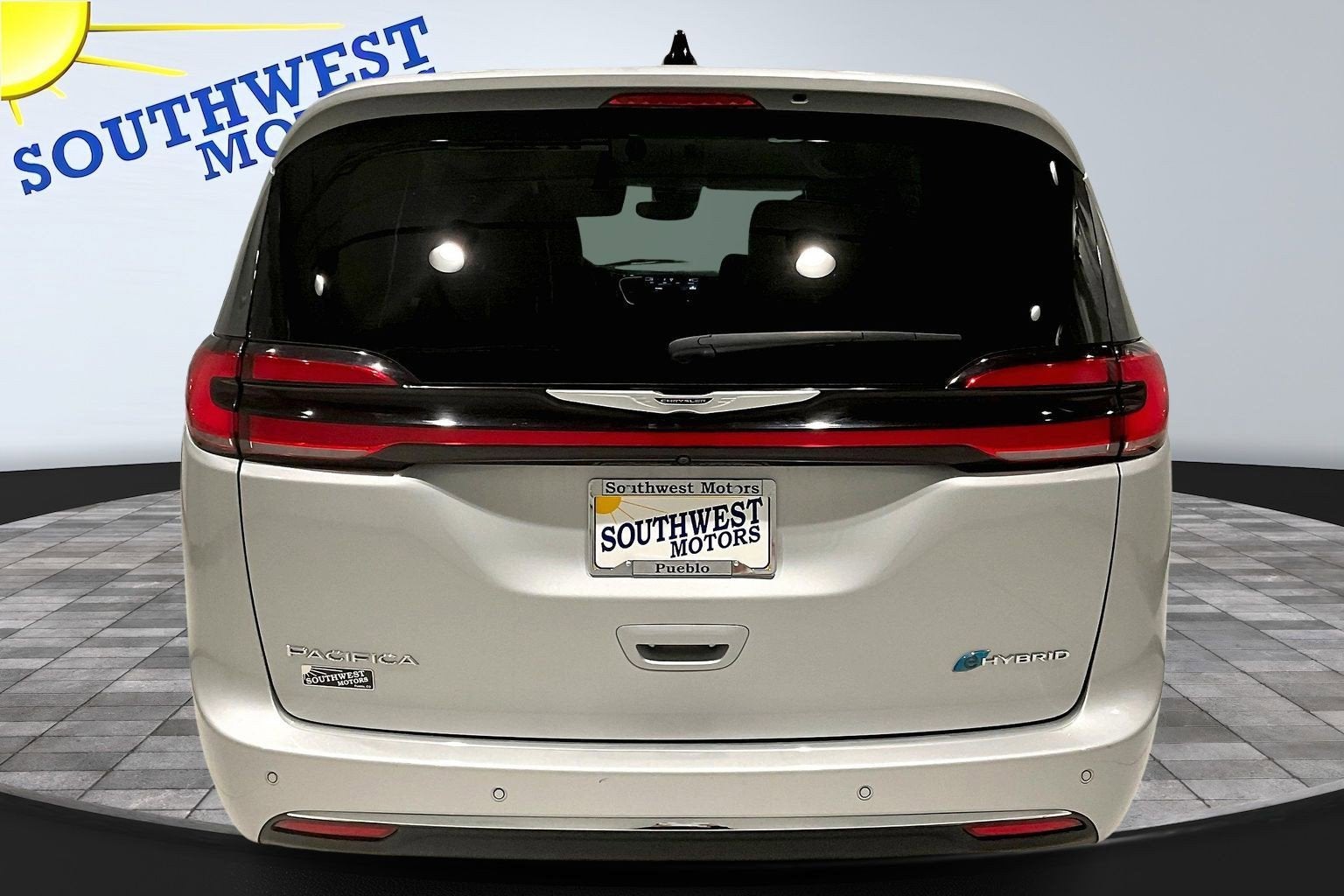 2024 Chrysler Pacifica Hybrid Select