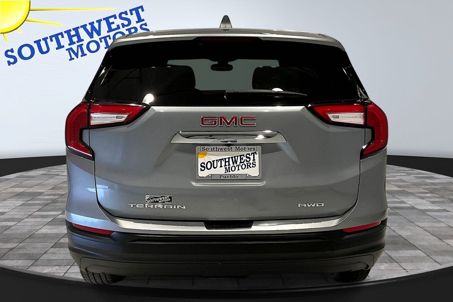 2024 GMC Terrain SLE