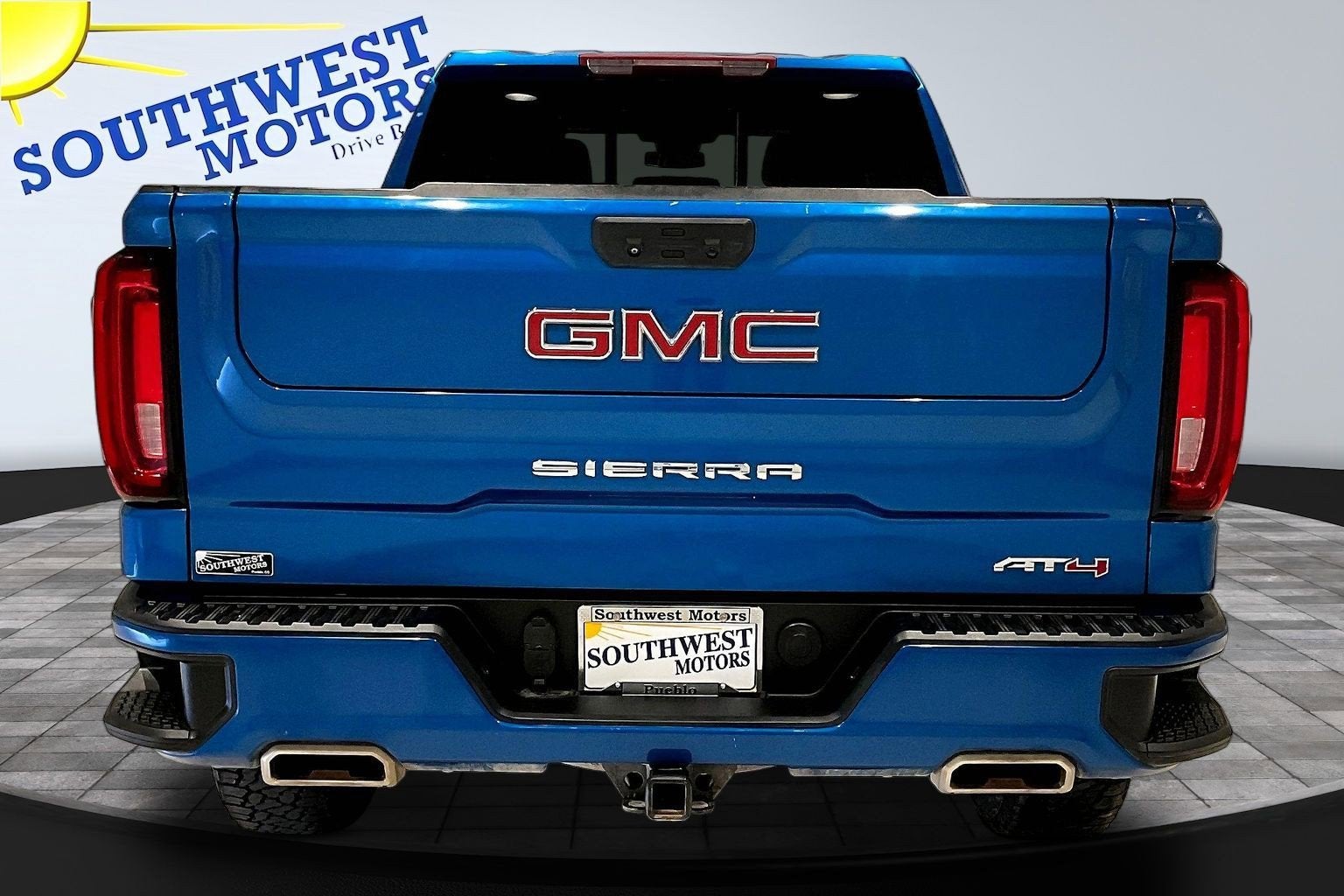 2022 GMC Sierra 1500 AT4