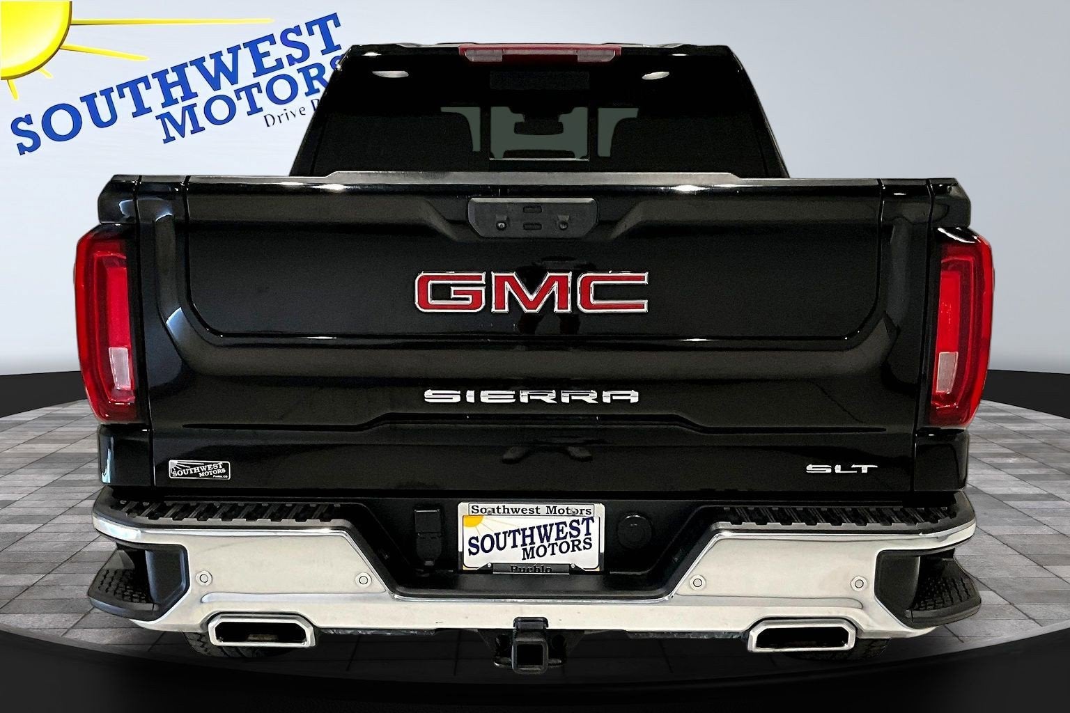 2022 GMC Sierra 1500 SLT
