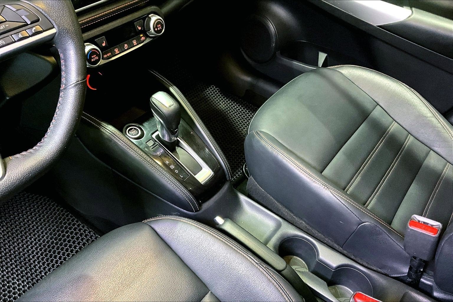 2019 Nissan Kicks SR