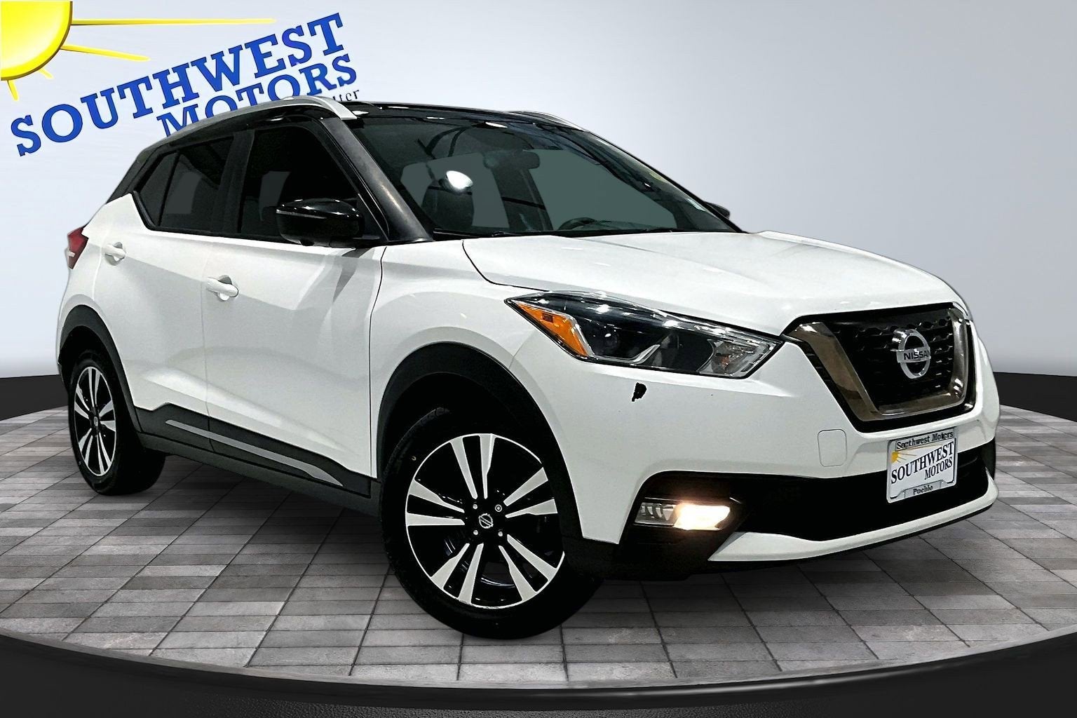 2019 Nissan Kicks SR
