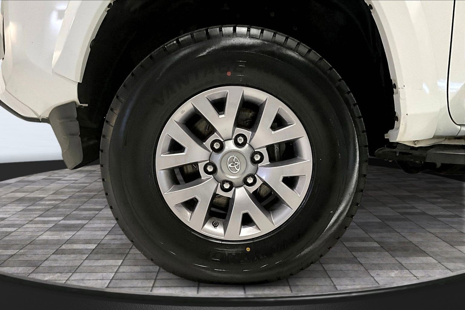 2019 Toyota Tacoma 4WD SR5