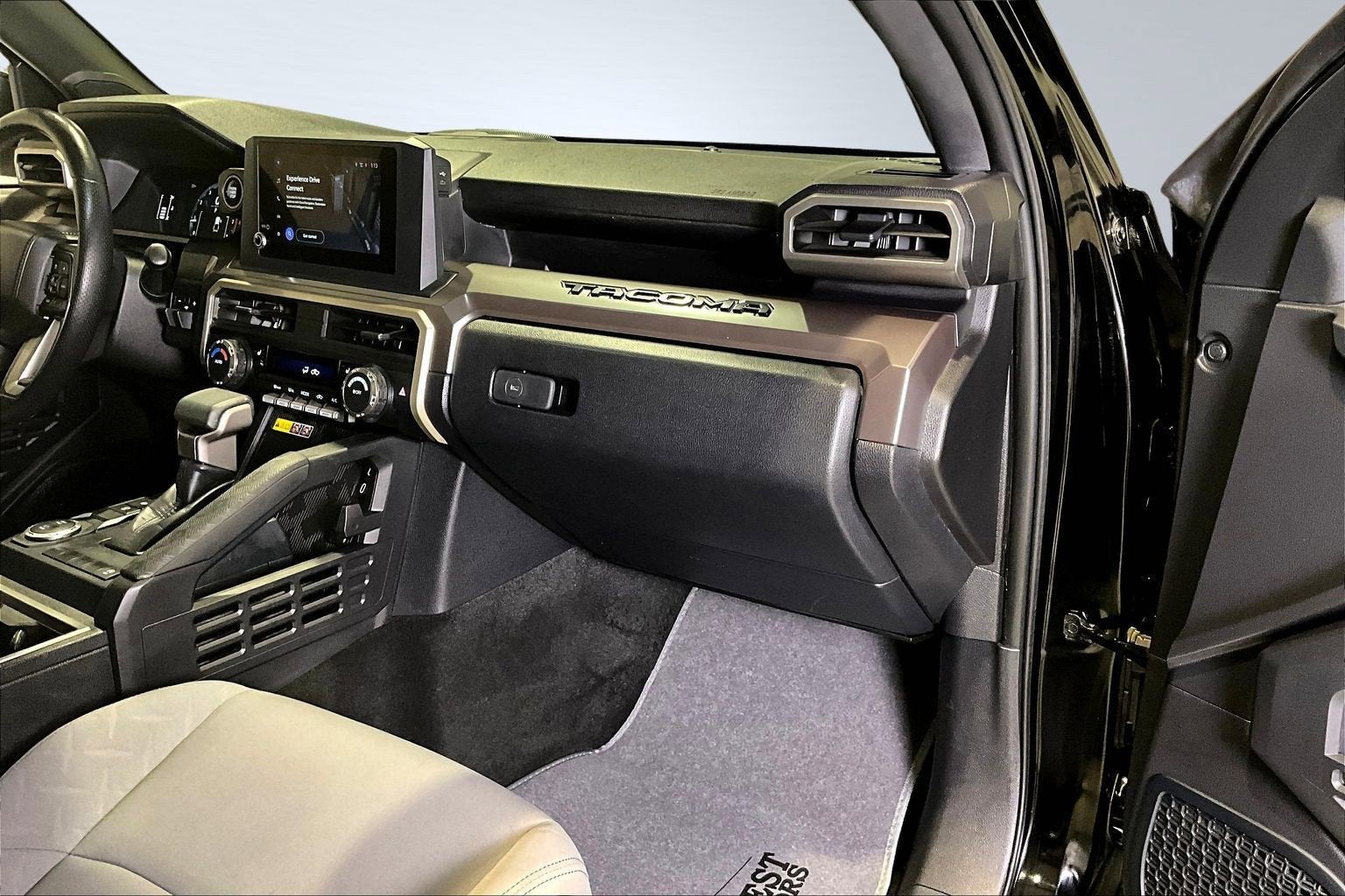 2024 Toyota Tacoma 2WD SR5