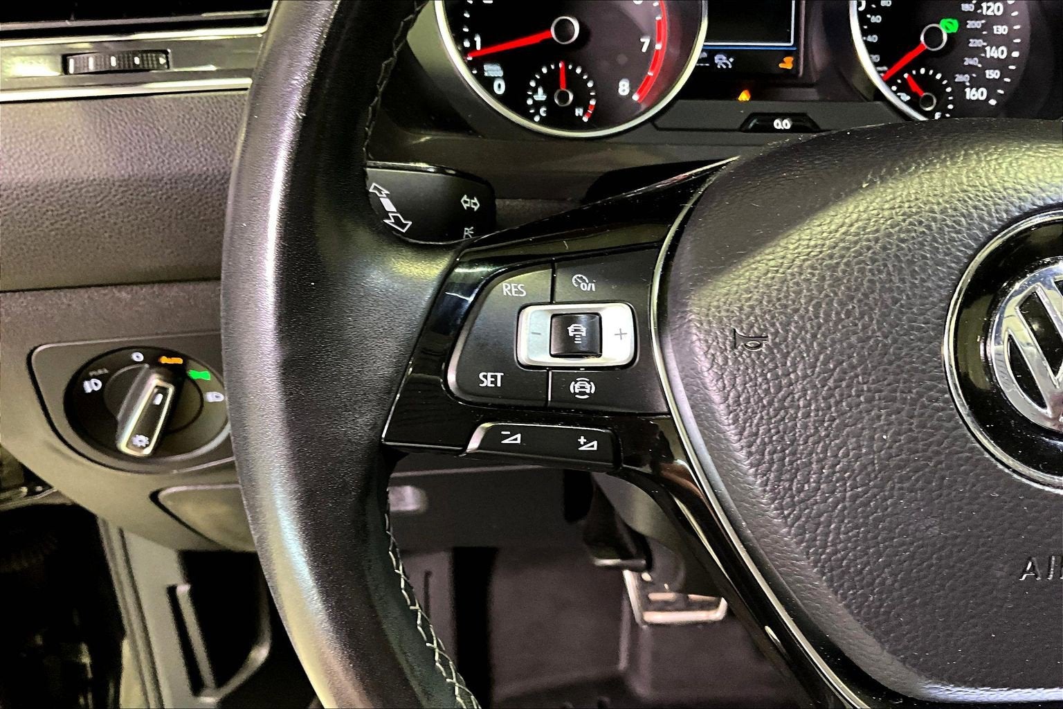 2021 Volkswagen Tiguan SE R-Line Black