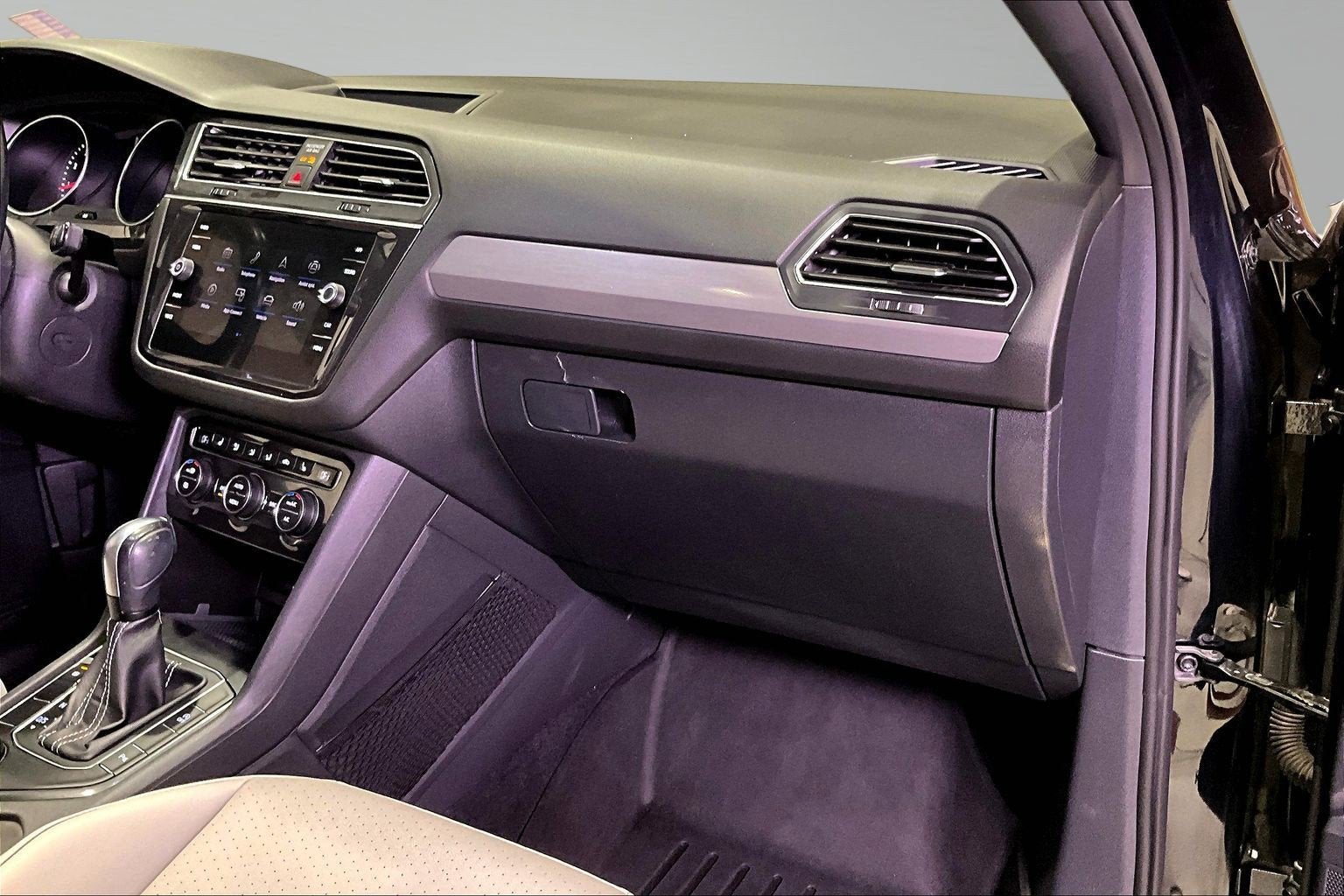 2021 Volkswagen Tiguan SE R-Line Black