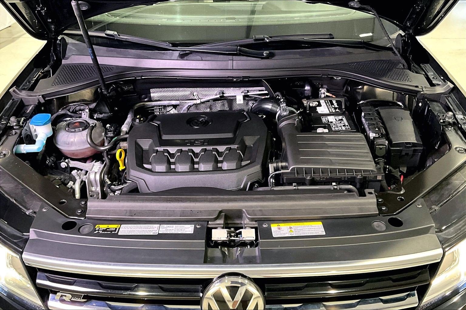 2021 Volkswagen Tiguan SE R-Line Black