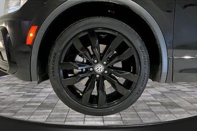 2021 Volkswagen Tiguan SE R-Line Black