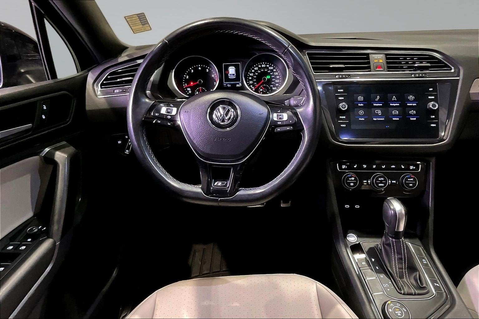 2021 Volkswagen Tiguan SE R-Line Black