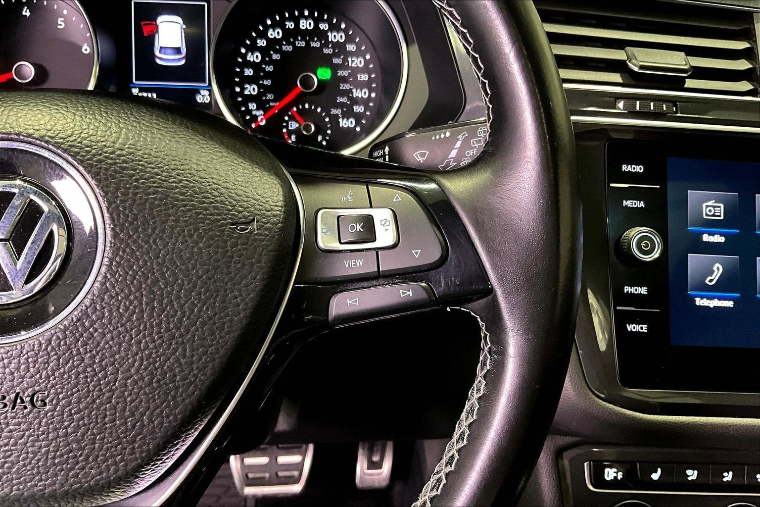 2020 Volkswagen Tiguan SE R-Line Black