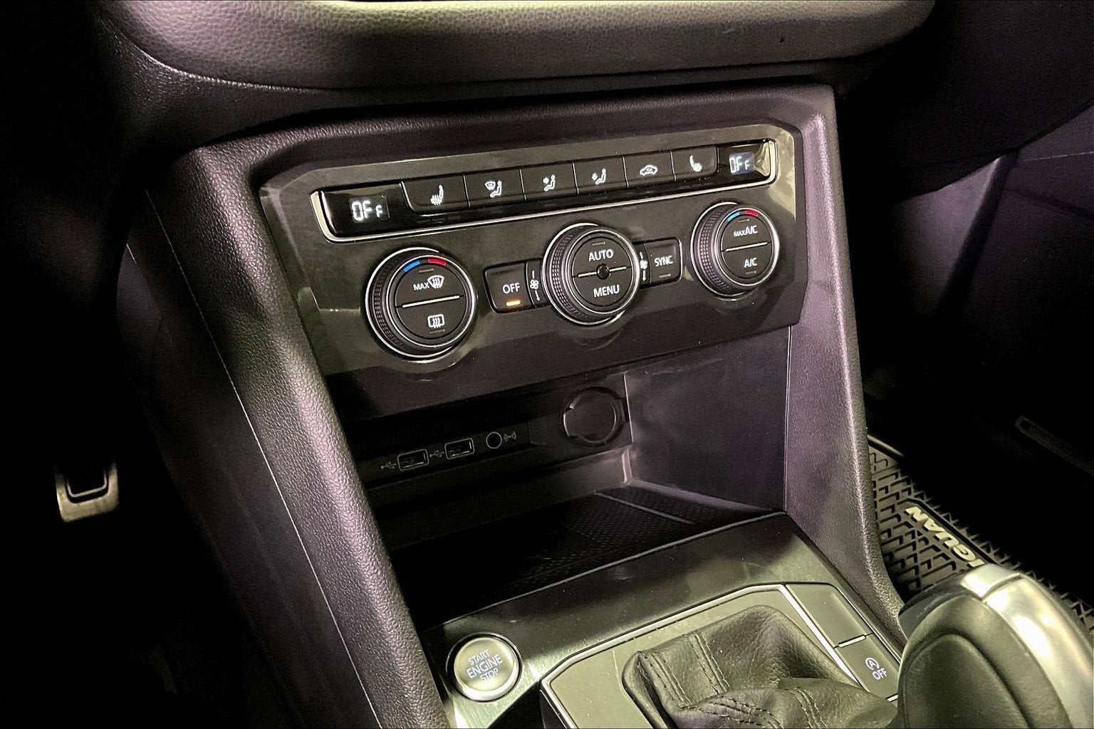 2020 Volkswagen Tiguan SE R-Line Black