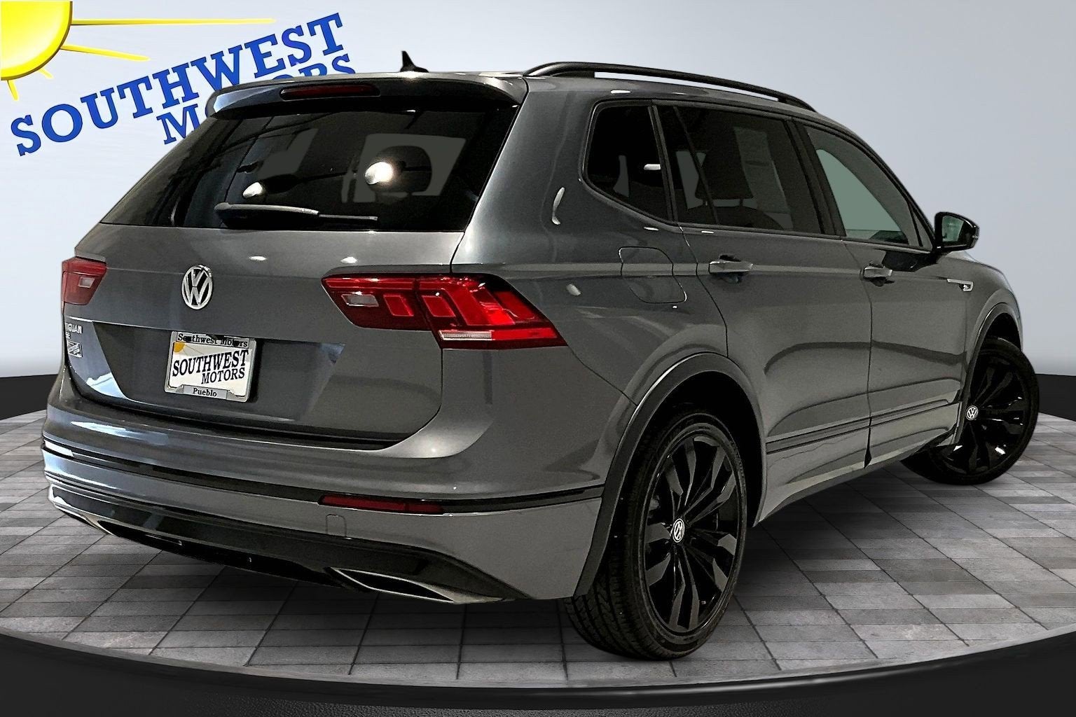 2020 Volkswagen Tiguan SE R-Line Black