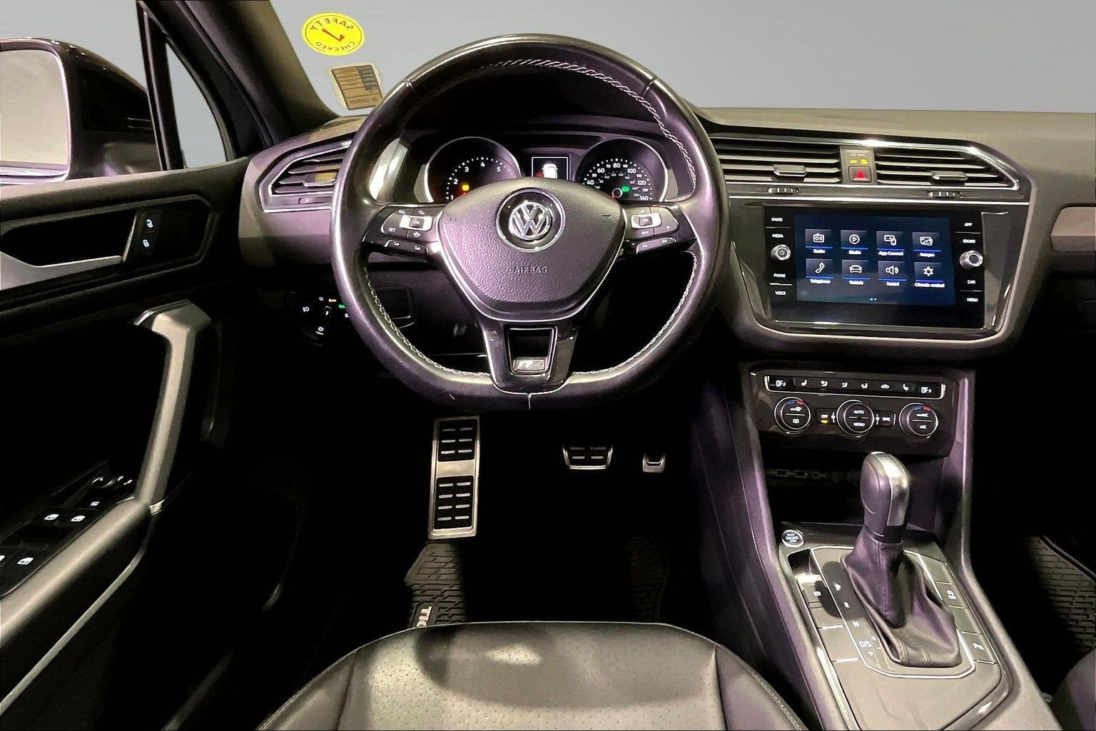 2020 Volkswagen Tiguan SE R-Line Black