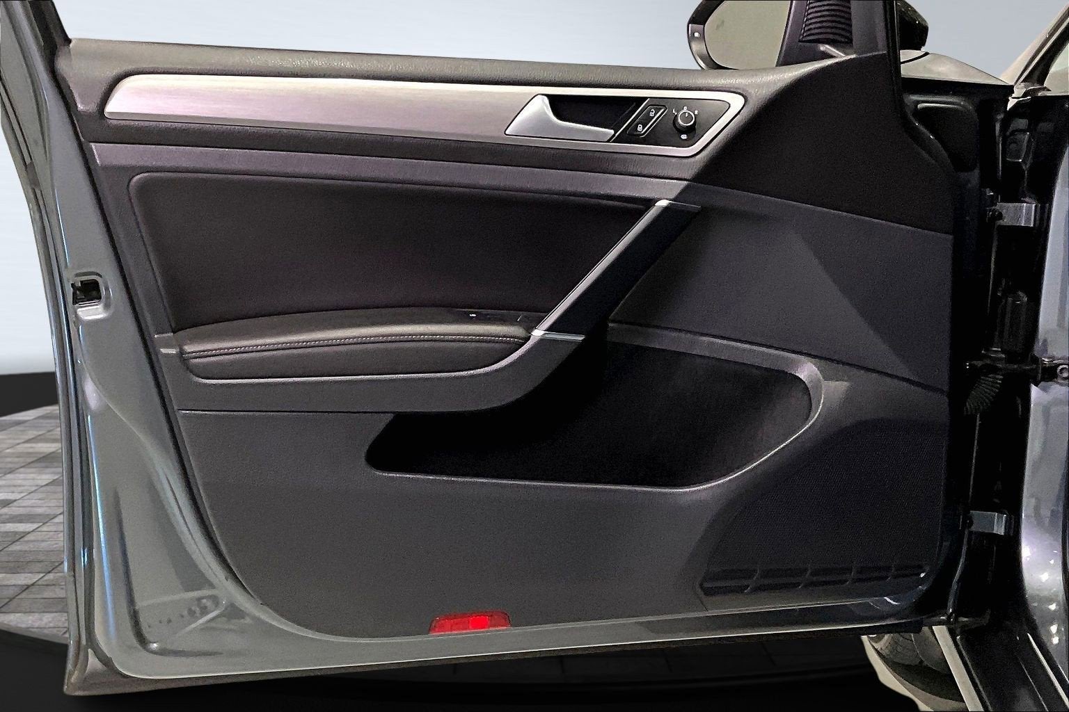 2017 Volkswagen Golf S