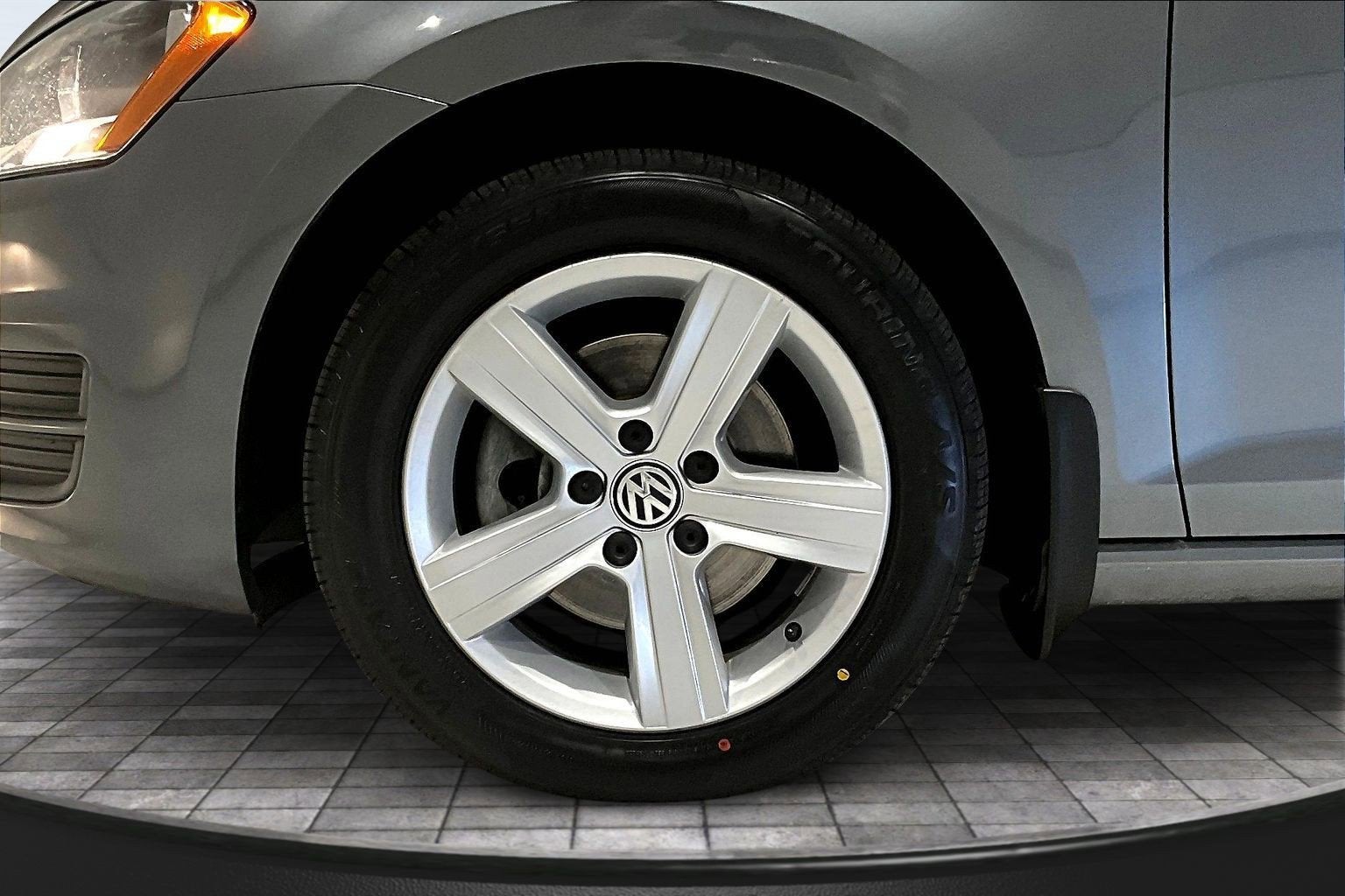 2017 Volkswagen Golf S