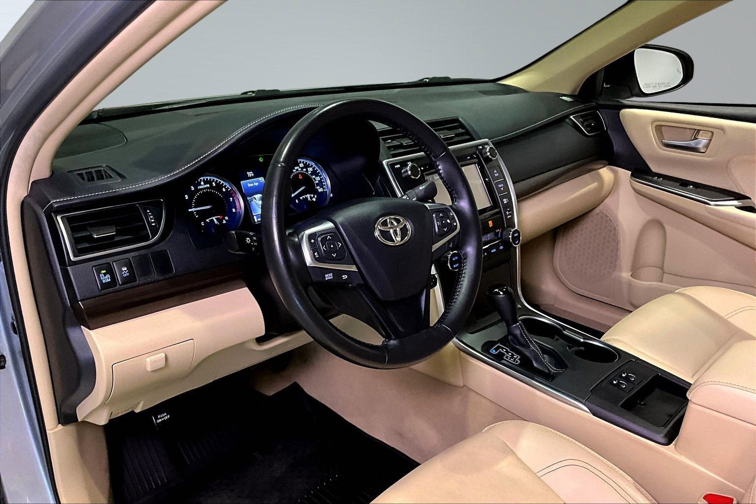 2016 Toyota Camry XLE