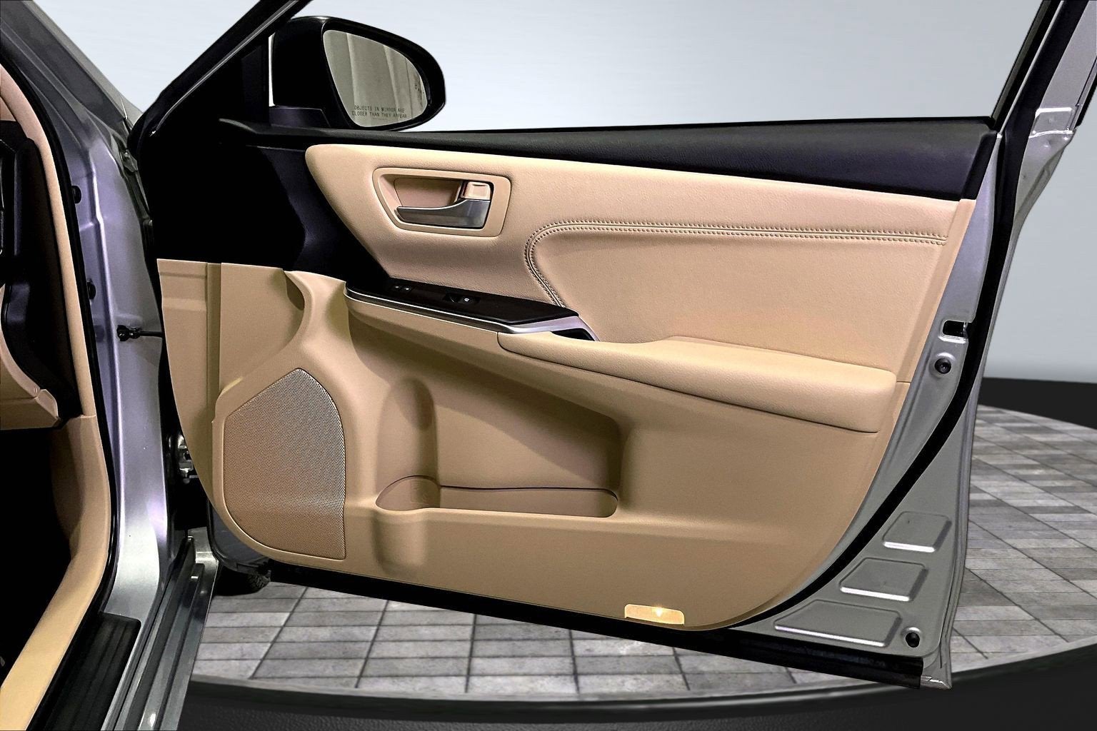 2016 Toyota Camry XLE