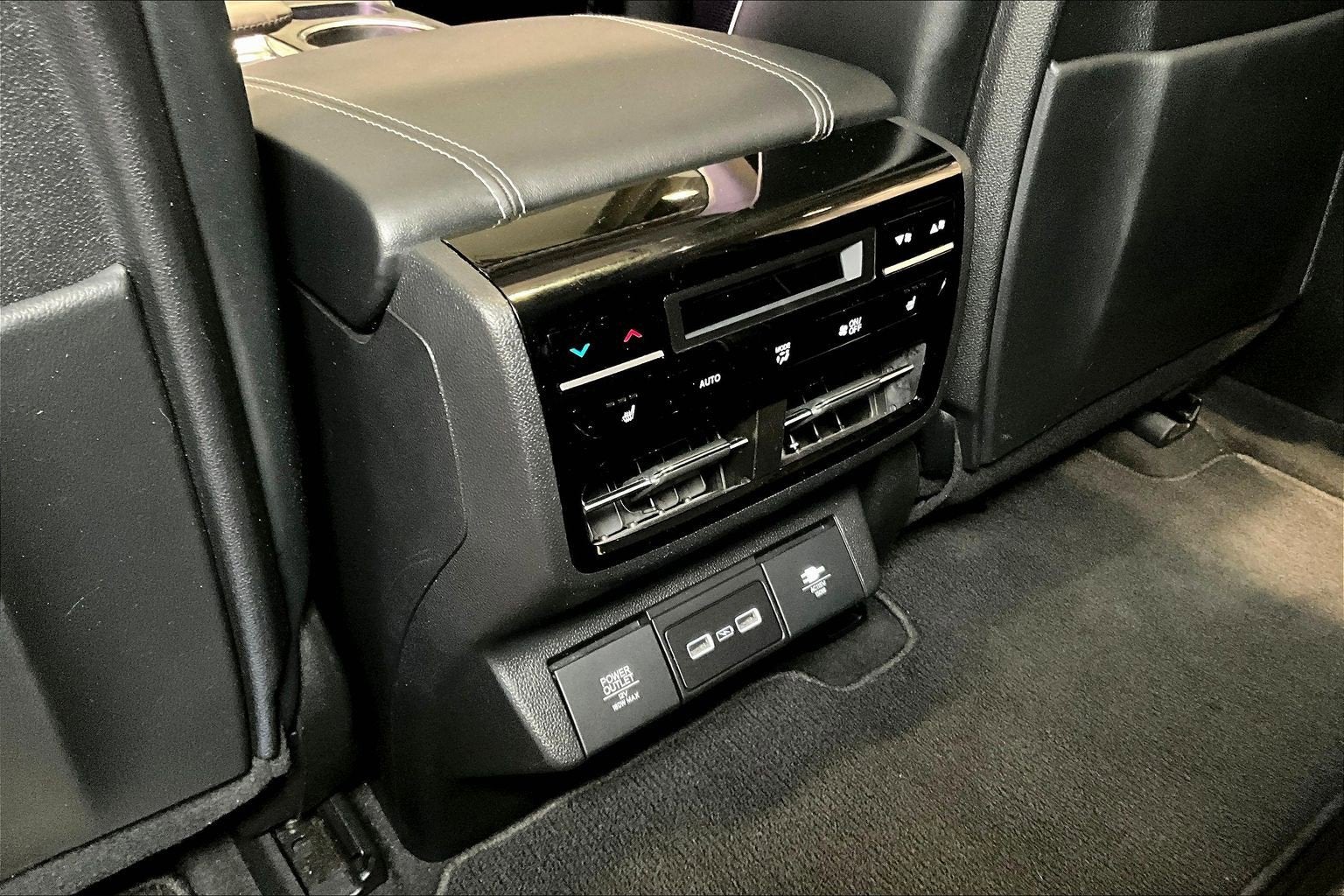 2022 Acura MDX w/Advance Package