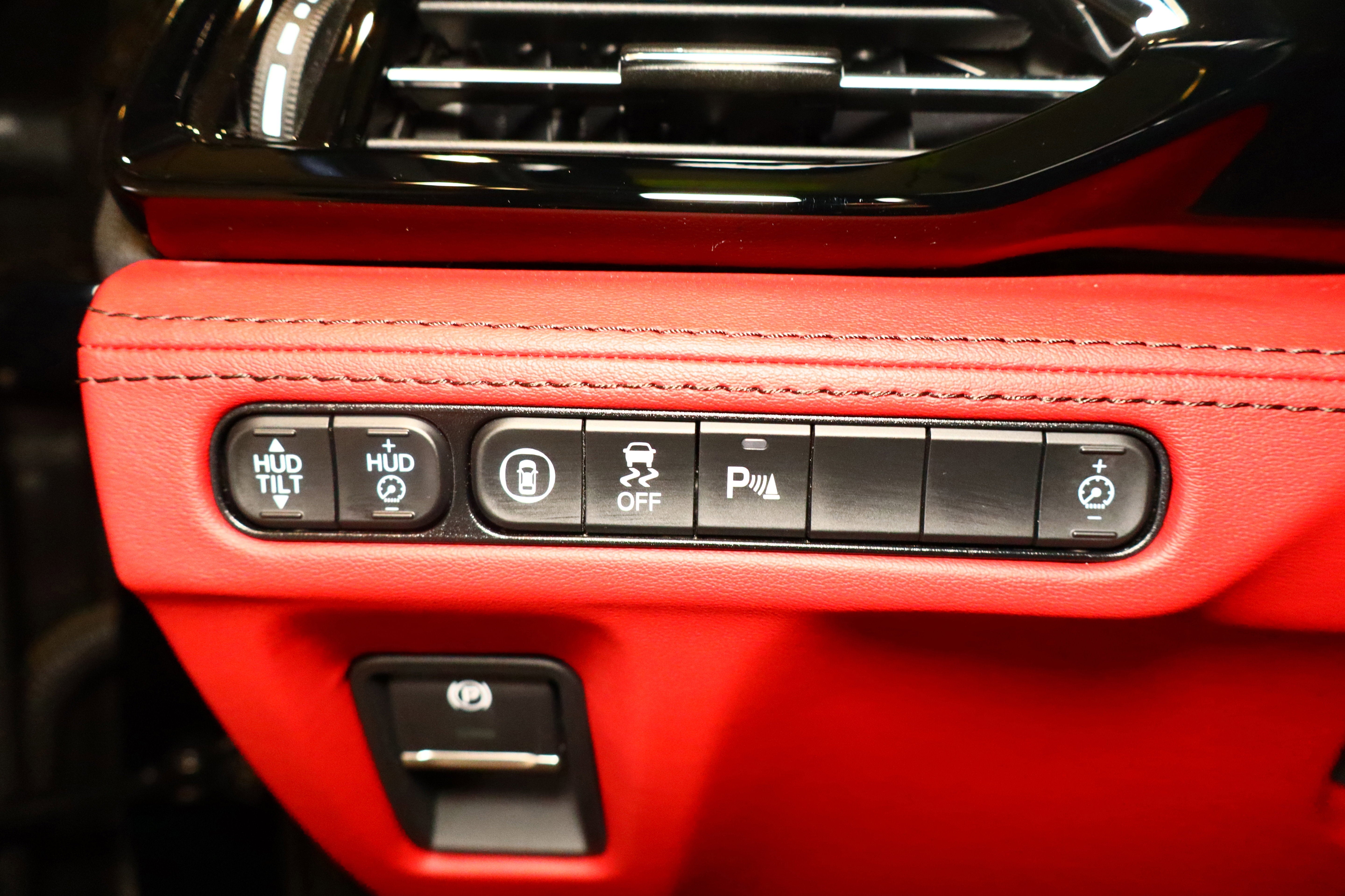 2025 Acura MDX w/A-Spec Advance Package